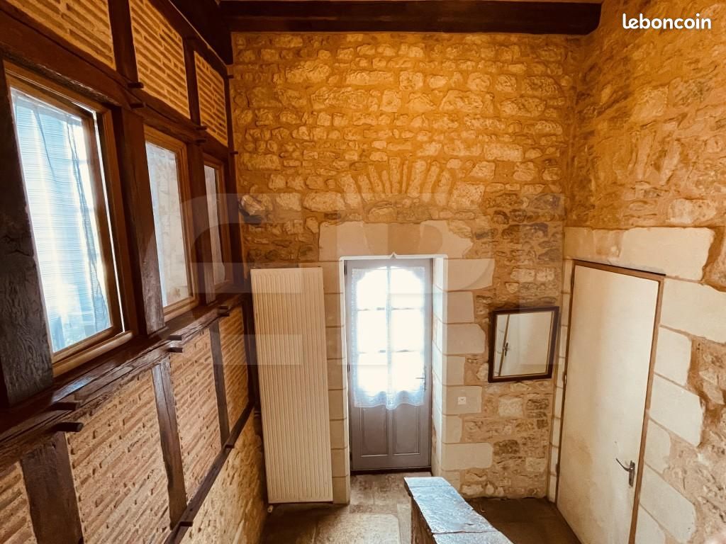 Château 8 pièces 170 m² - Saint-Jacques-de-Thouars 79100 (image principale 2)