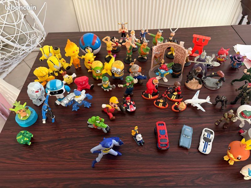 Lot de figurines (image 1)