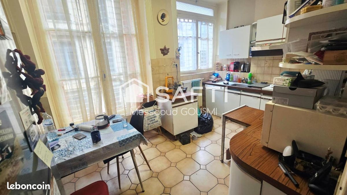 Appartement 6 pièces 115 m² · à Saint-Étienne · 115 m² · 79 000 €