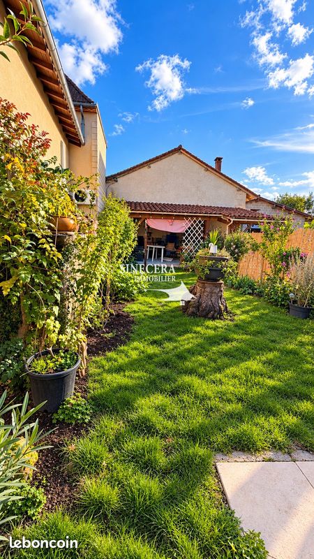 Maison 4 pièces 90 m² · à Saint-Méard-de-Drône · 90 m² · 95 000 €