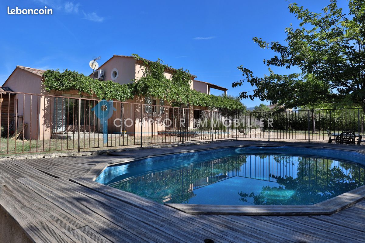Maison 7 pièces 195 m² · à Saint-Saturnin-lès-Apt · 195 m² · 498 000 €