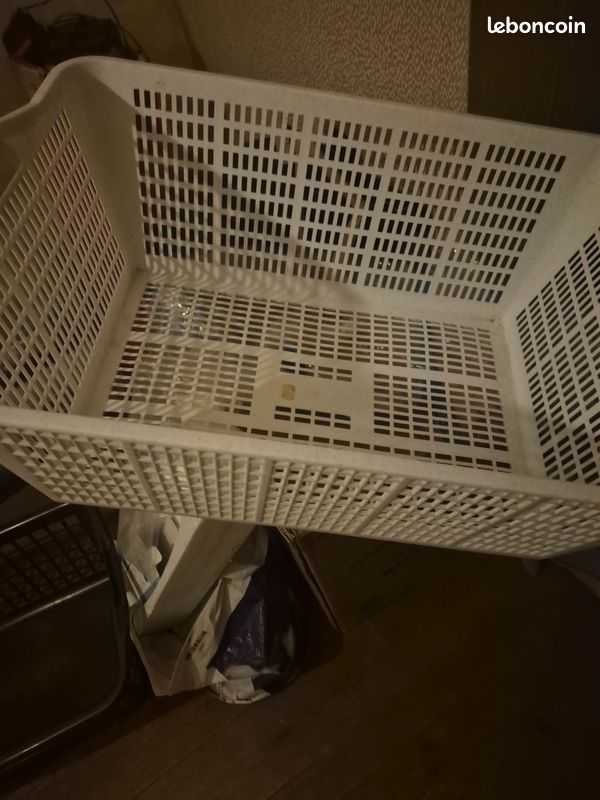Panier à linge (image 1)