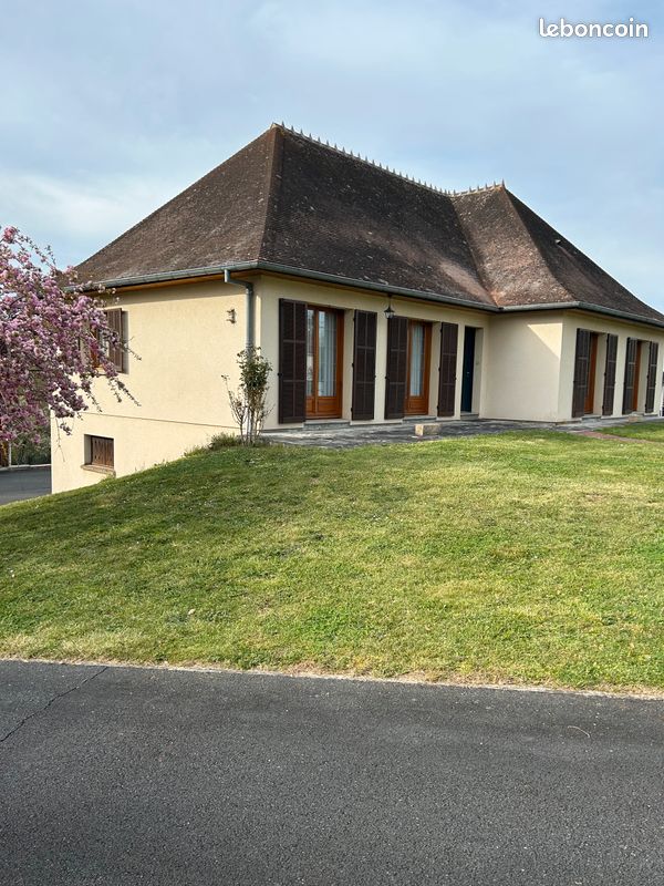 Maison 7 pièces 182 m² · à Domérat · 182 m² · 310 000 €