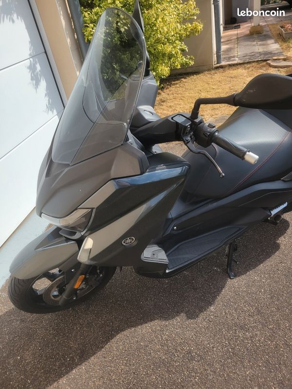 Xmax 125cc (image 1)