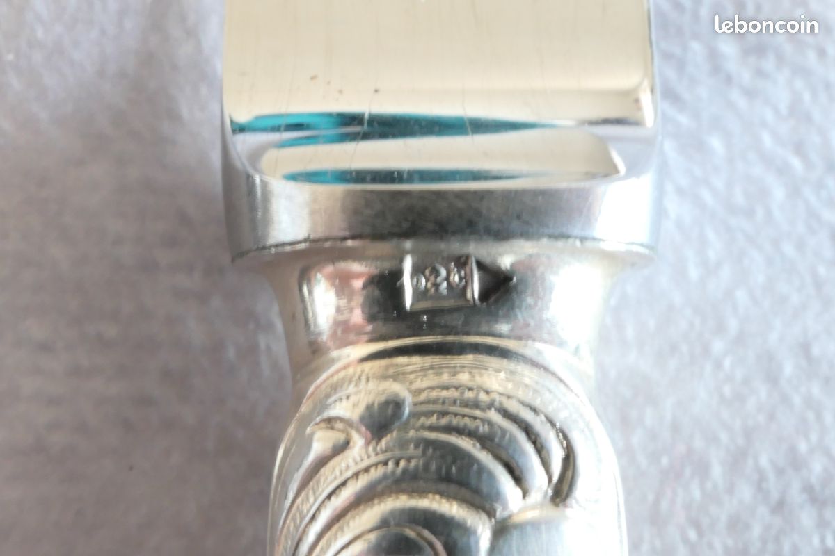 1 couteau de table CHRISTOFLE modèle MARLY métal argenté 24,5 cm