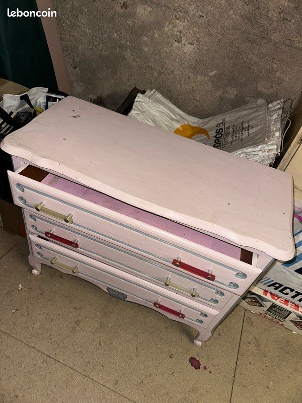 Commode (image 2)