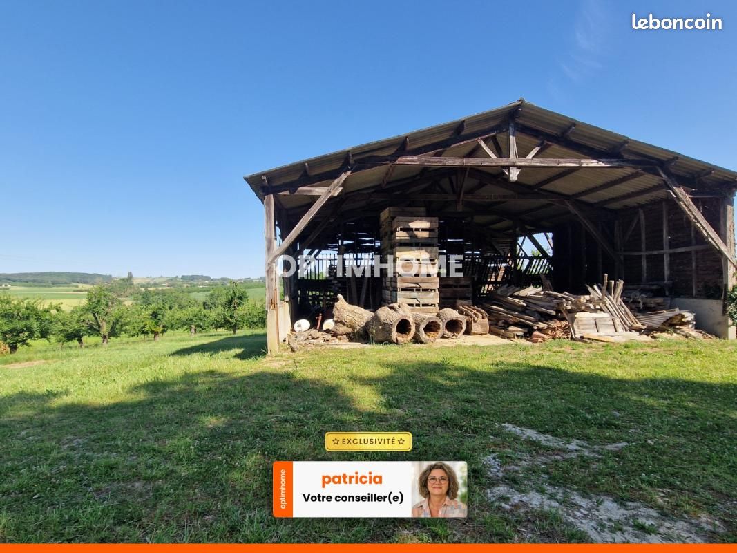Local commercial 1 pièce 160 m² · à Monteton · 160 m² · 35 000 €