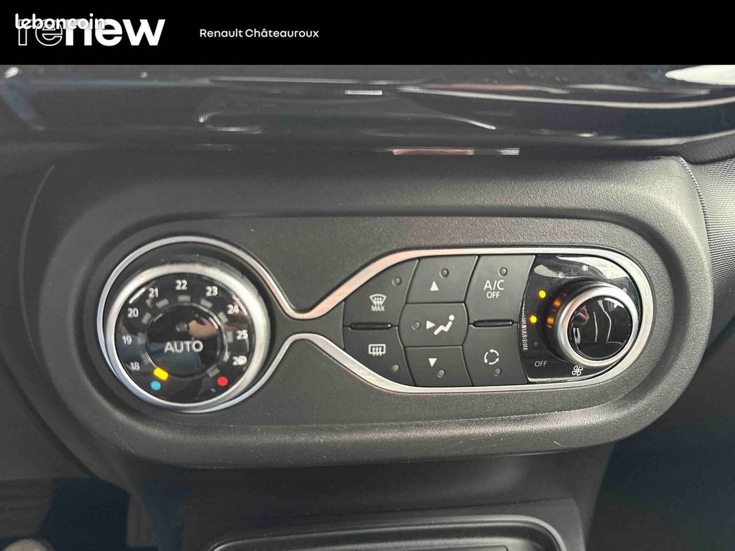 RENAULT Twingo III E-Tech SL Urban Night (image 20)