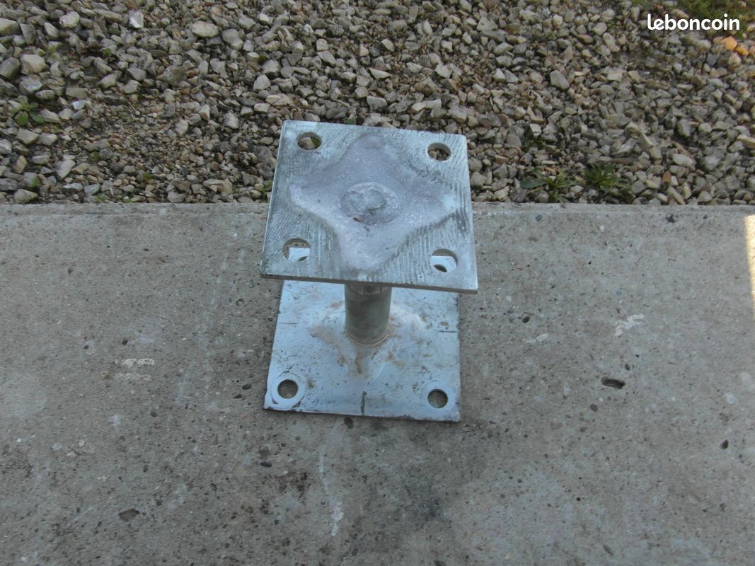 Pied poteau (image 1)