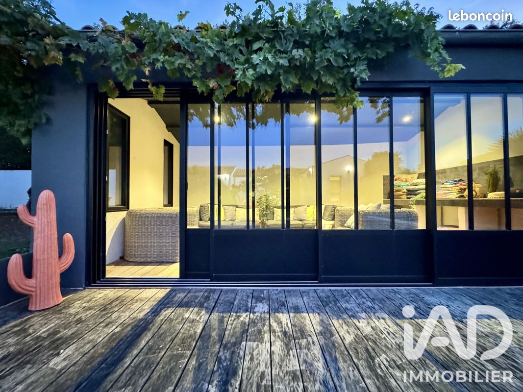 Maison 8 pièces 196 m² · à Bourgneuf · 196 m² · 769 000 €