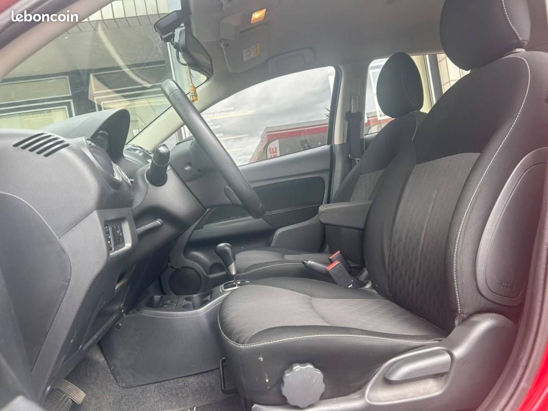 Mitsubishi Space Star 1.2 MIVEC 71ch Red Line EDITION 2023 (image 8)