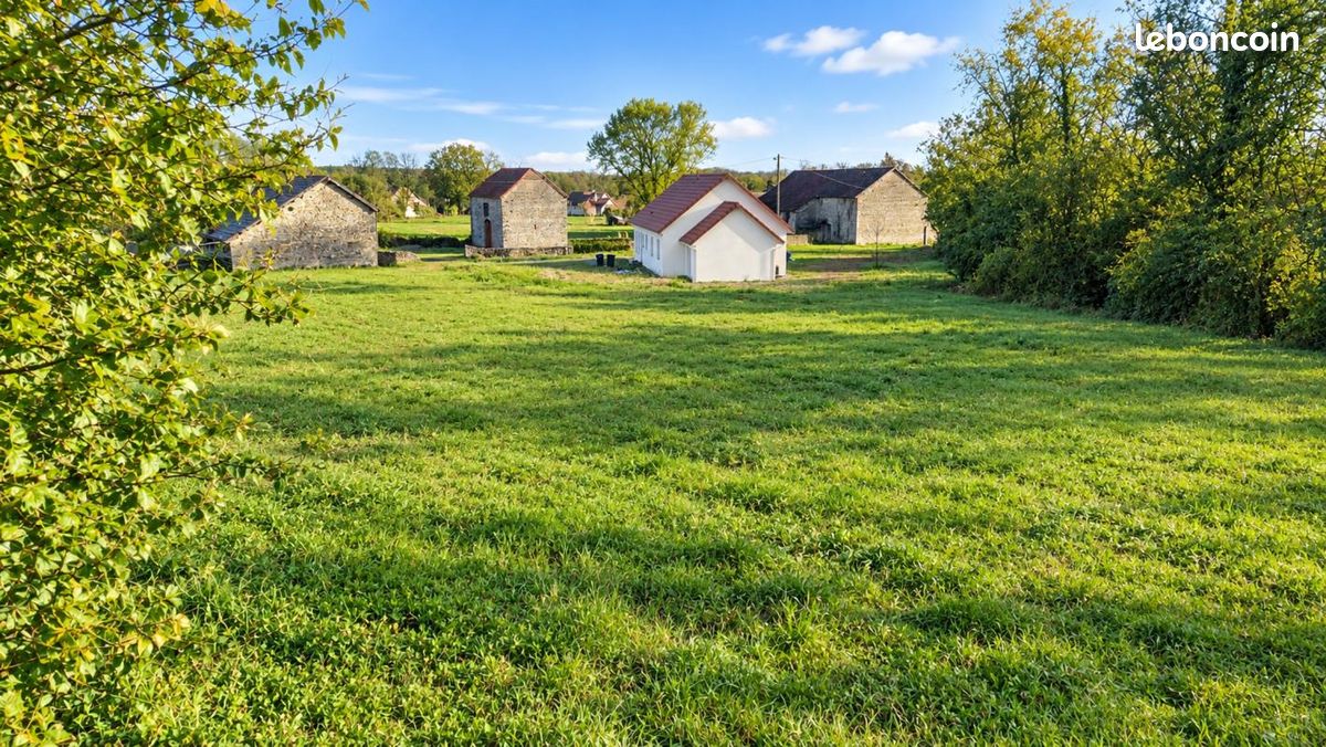 Terrain 2600 m² · à Viellenave-d'Arthez · 56 000 €