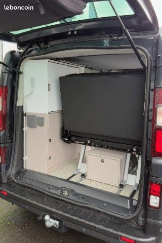 VAN BURSTNER PLAYA C 500 LIMITED / 2.0l dCi 150cv / Lit banquette + Toit relevable (image 7)