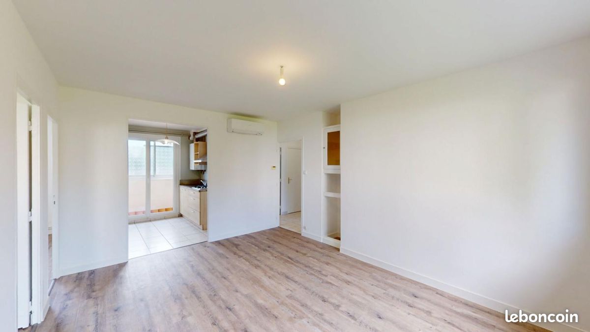 Appartement 4 pièces 62 m² · à Saint-Martin-d'Hères · 62 m² · 110 000 €