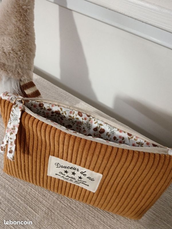 Trousse à maquillage ou autre en velours côtelé (image 2)