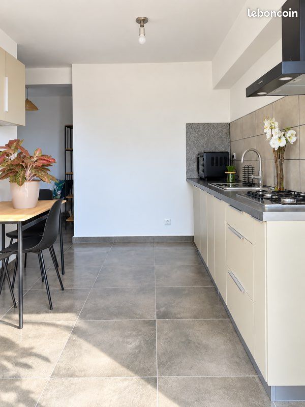 Appartement 2 pièces 45 m² · à Saint-Pierre · 45 m² · 890 €/mois