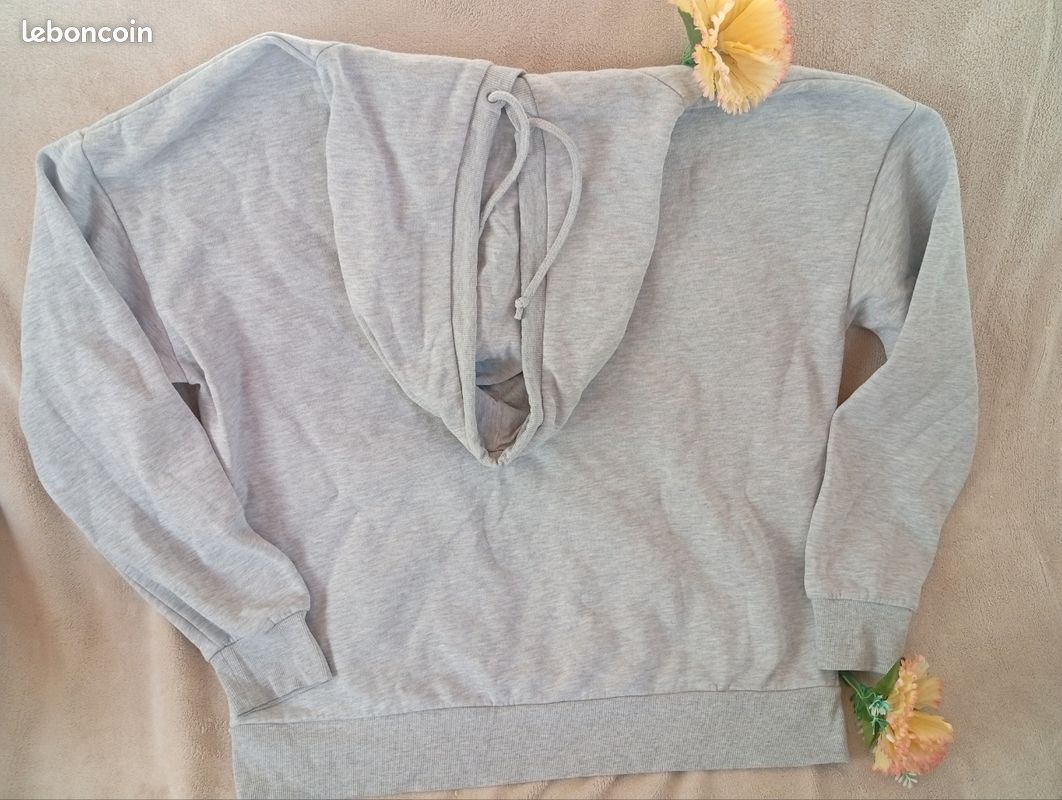 Sweat à capuche gris Minnie Mouse Disney – Taille M (40/42) (image 3)