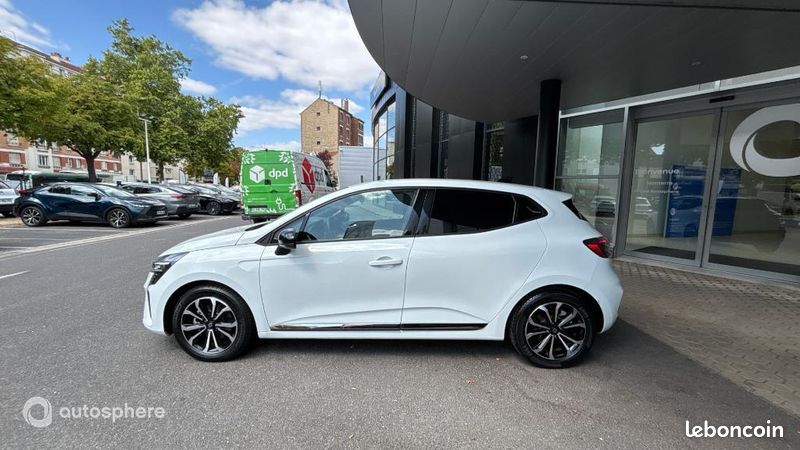 Renault Clio 1.6 E-Tech 145ch full hybrid Techno (image 8)