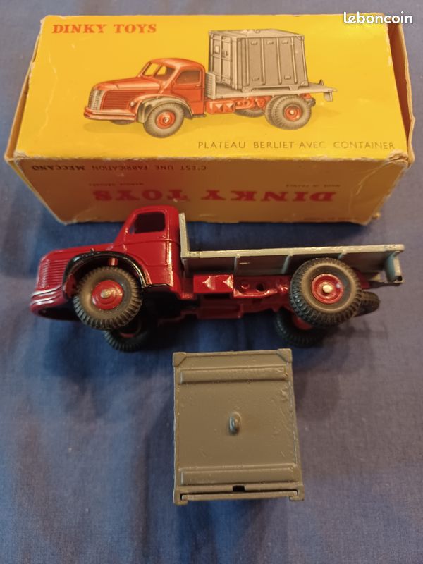 Dinky Toys France N°34B - Berliet Plateau Porte-Container - RetroCBA - Occasion