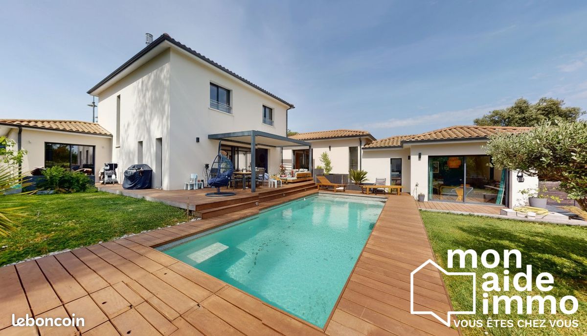 Maison 7 pièces 220 m² · à Montussan · 220 m² · 675 000 €