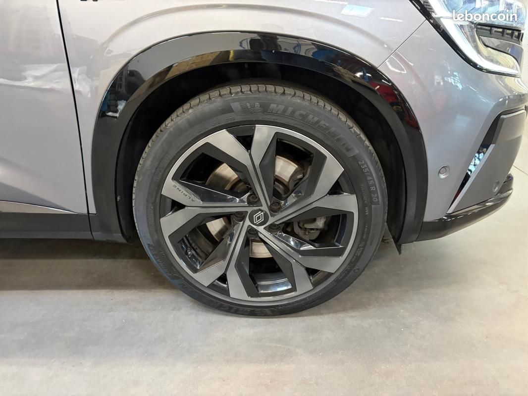 Renault Espace E-Tech hybrid 200 esprit Alpine (image 4)