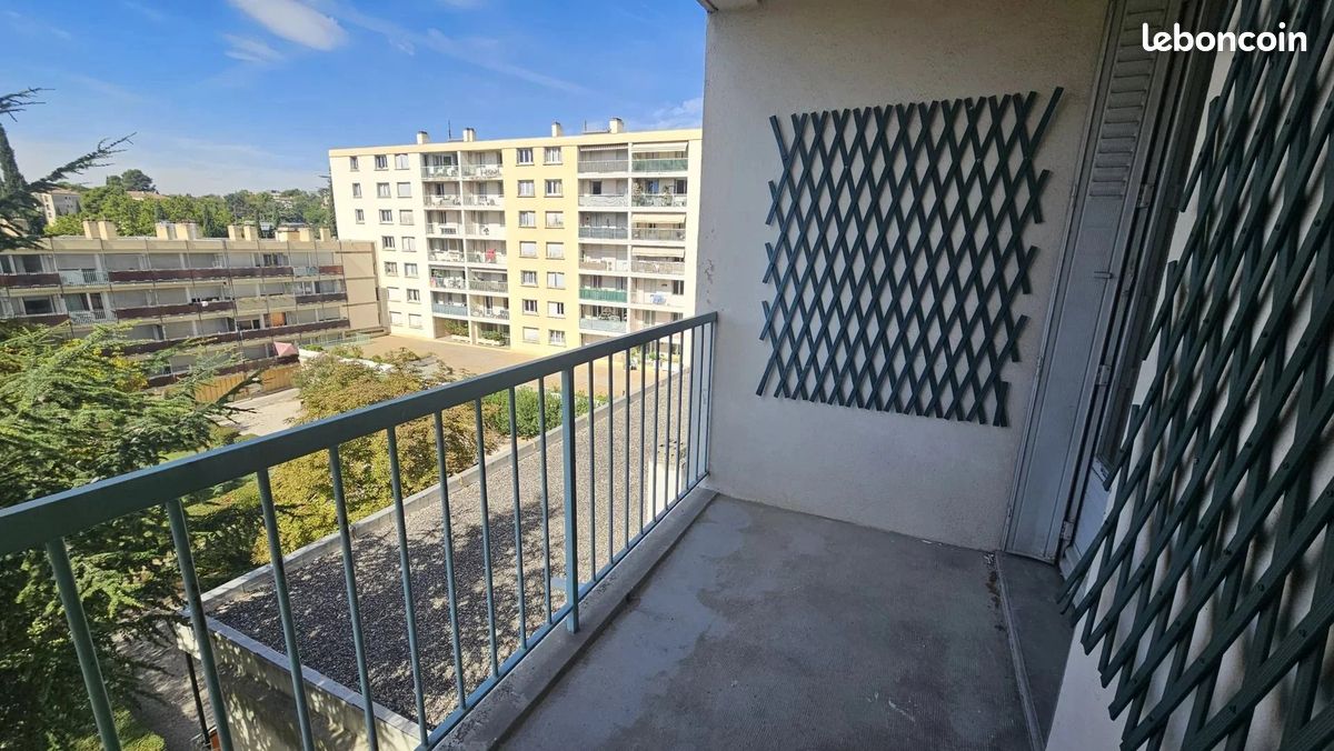 Appartement 3 pièces 67 m² · à Aix-en-Provence · 67 m² · 1 240 €/mois