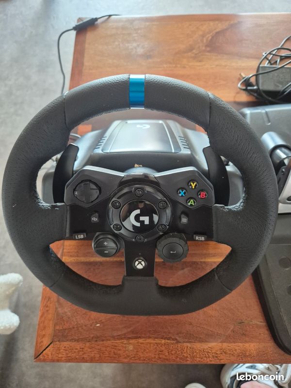 Logitech G923 Xbox one / SERIE X et S ou PC volant+ pedales (image 3)