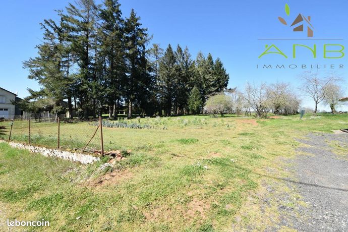Terrain 2 489 m² Montbron