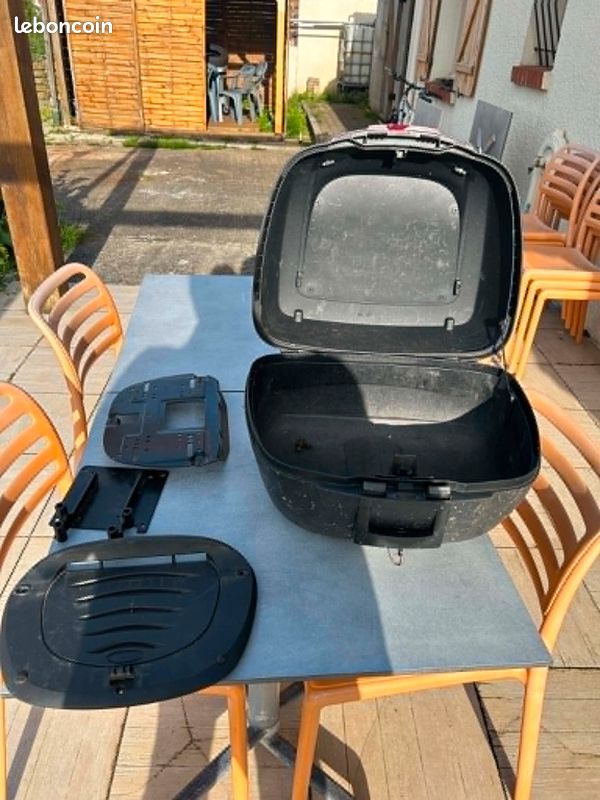 Top case (image 2)