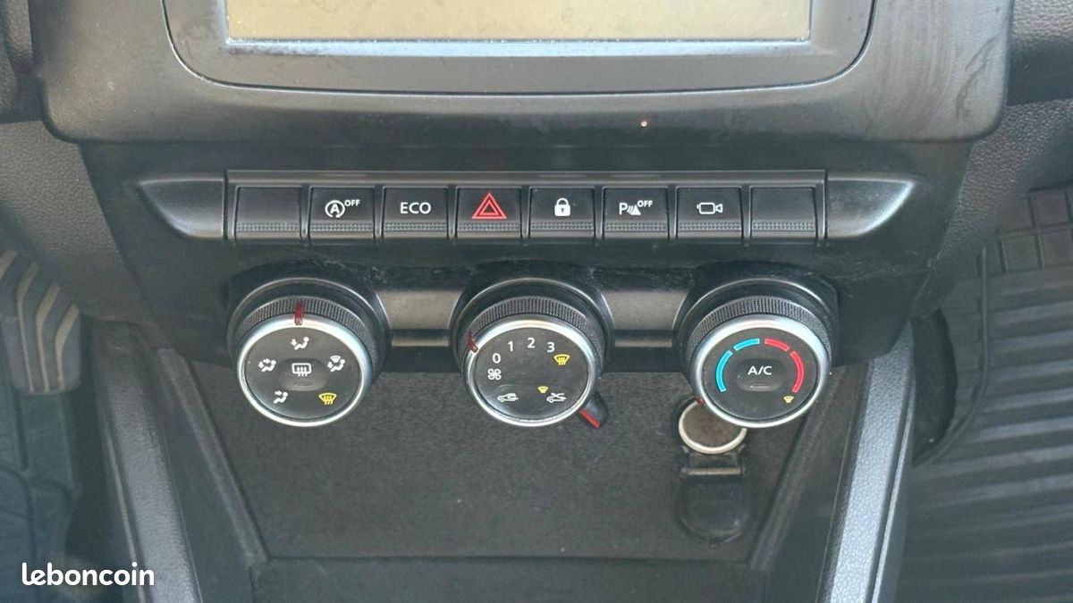 Dacia Duster Blue dCi 115 4x2 15 ans (image 14)