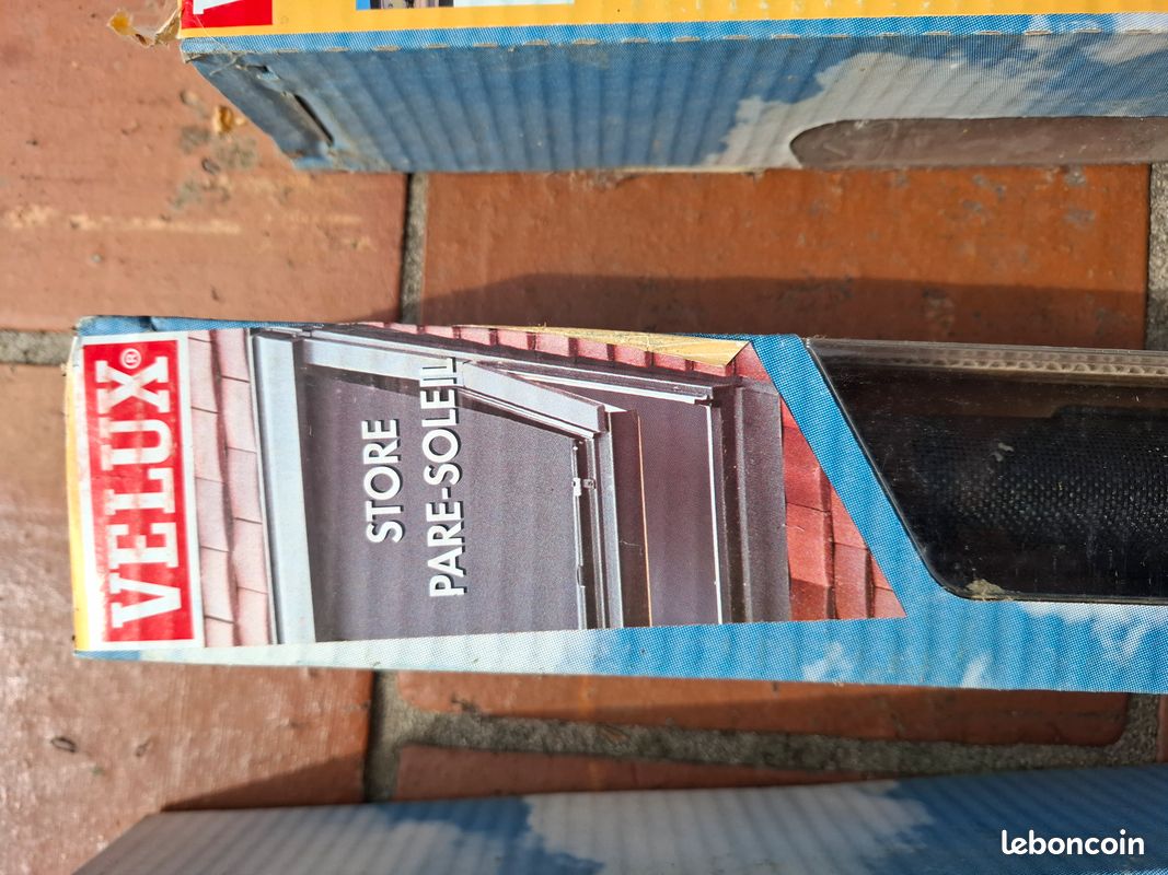 Lot de 3 Stores velux pare soleil extérieurs(manuel) (image 3)