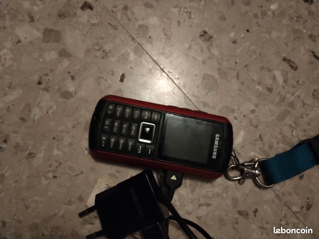 Téléphone portable Anti choc (image 1)