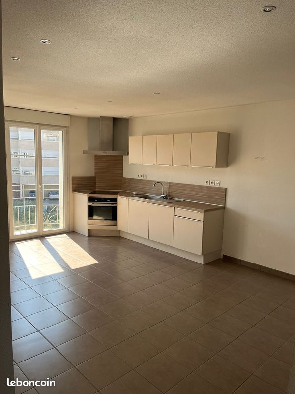 Appartement 3 pièces 56 m² · à Le Puy-en-Velay · 56 m² · 690 €