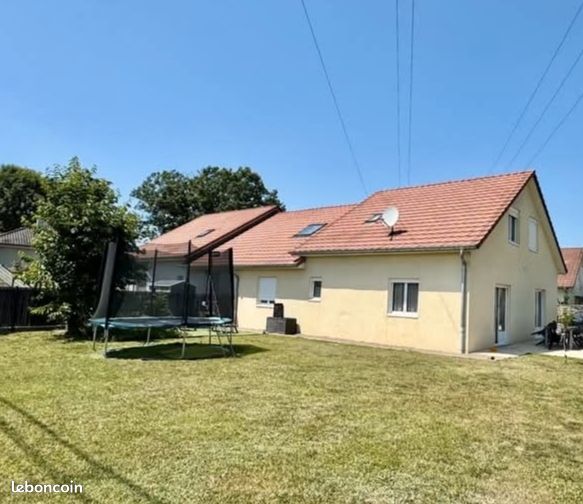 Maison 7 pièces 130 m² · à Lure · 130 m² · 159 000 €