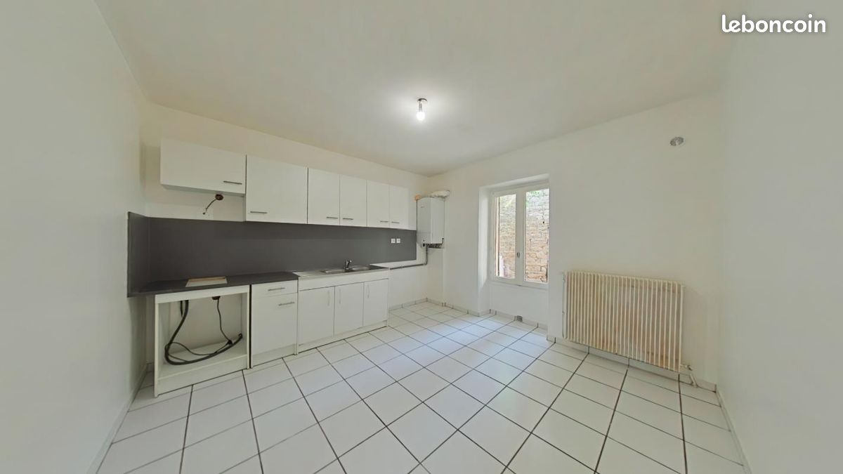 Appartement 3 pièces 61 m² · à Rive-de-Gier · 61 m² · 560 €