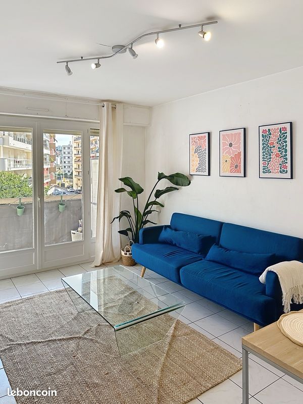 Appartement 3 pièces 57 m² · à Antibes · 57 m² · 1 450 €