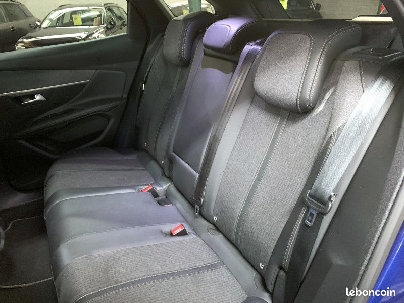 Peugeot 3008 1.6 PURETECH 180CH S&S GT LINE EAT8 (image 12)