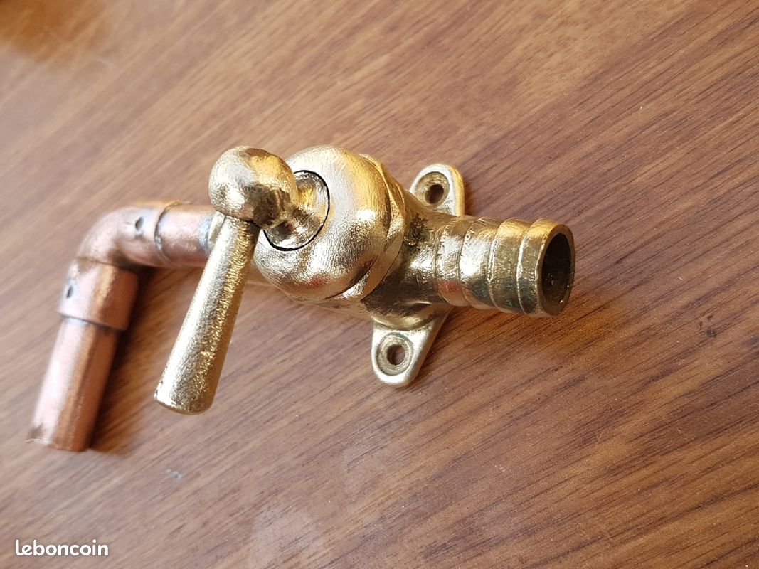 Ancien robinet gaz laiton / bronze Old brass tap (image 4)