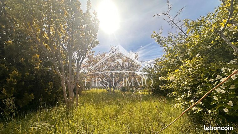 Terrain 466 m² VELAUX