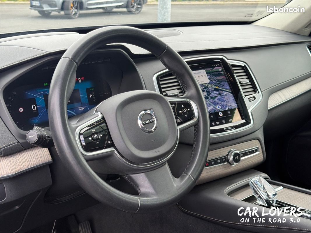 VOLVO XC90 Recharge T8 AWD 310+145 ch Geartronic 8 7pl Ultimate Style Chrome (image 10)