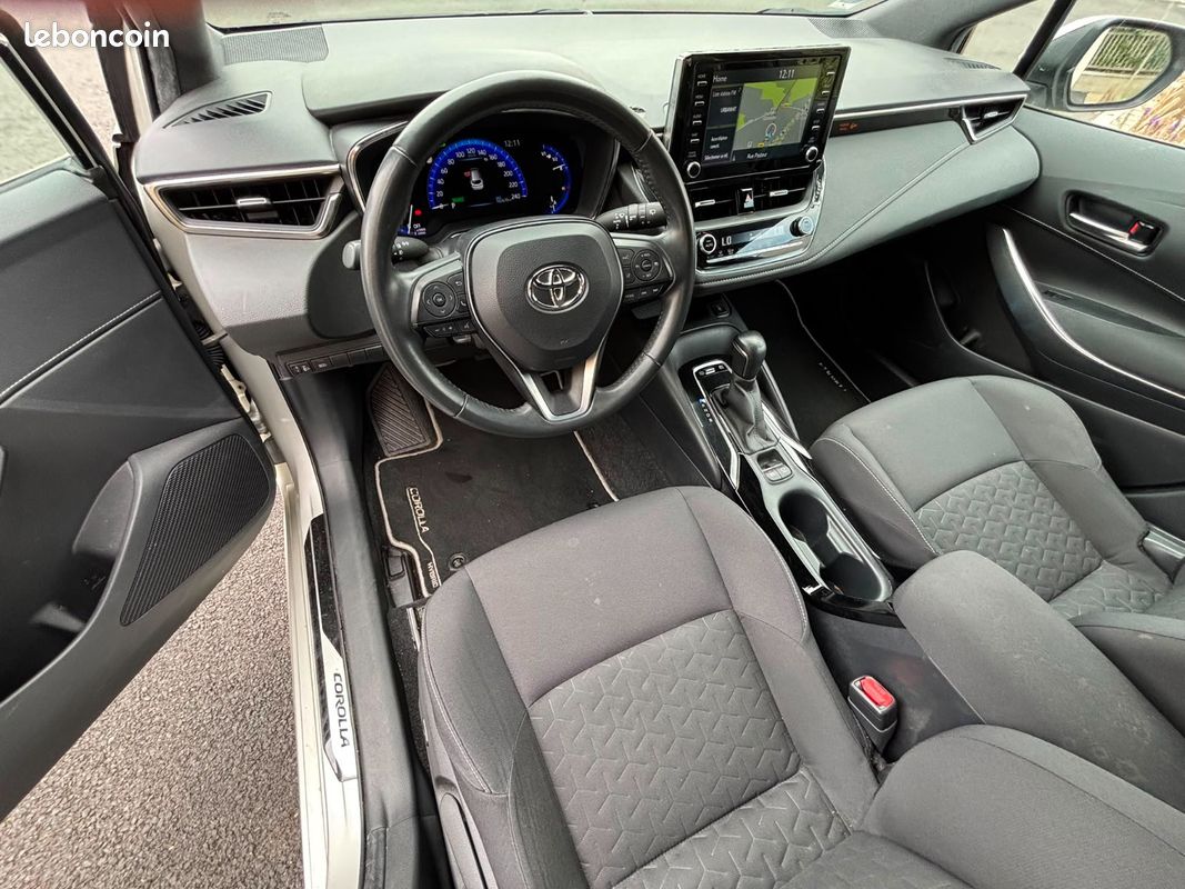 TOYOTA COROLLA TOURING SPORTS HYBRIDE MY21 122h Dynamic (image 15)