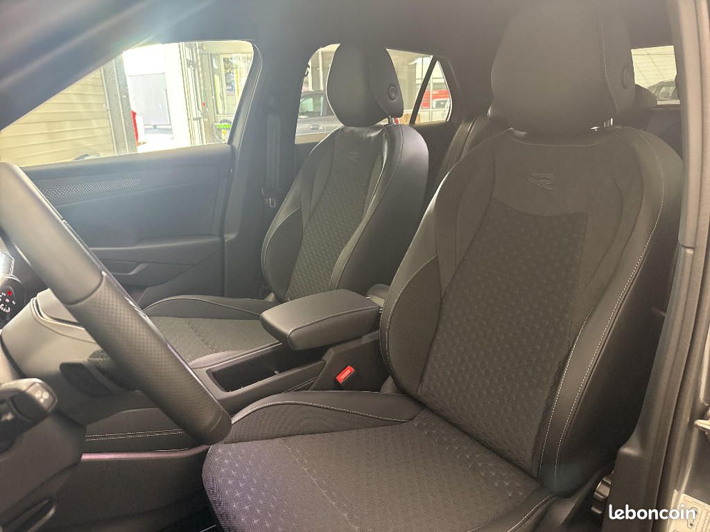 Volkswagen T-Roc 1.5 ETSI EVO2 HYBRID 150CH DSG7 R-LINE ATTELAGE (image 18)