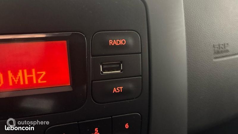 Dacia Duster 1.5 Blue dCi 115ch Confort 4x2 (image 30)