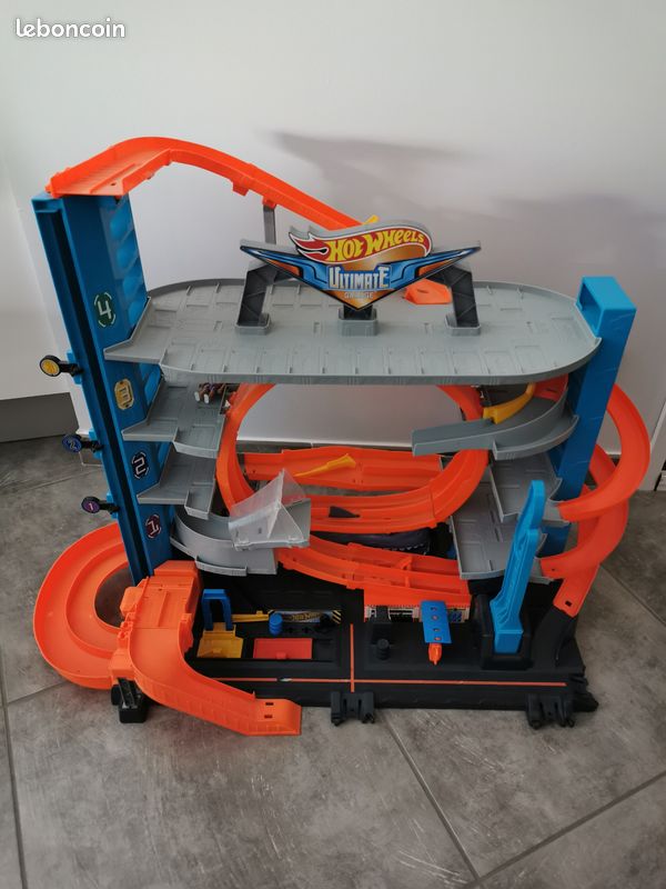 Garage hotwells (image 1)