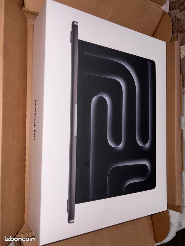 MacBook Pro (image 1)