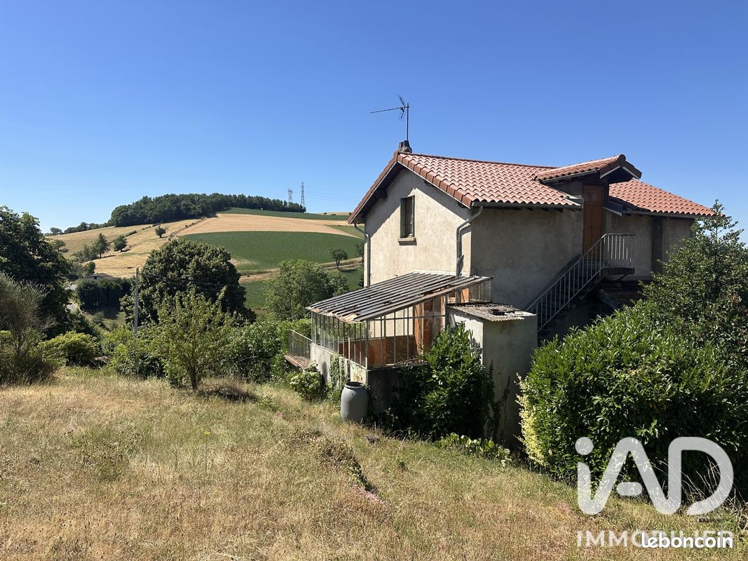 Maison 5 pièces 142 m² · à Saint-Héand · 142 m² · 155 000 €
