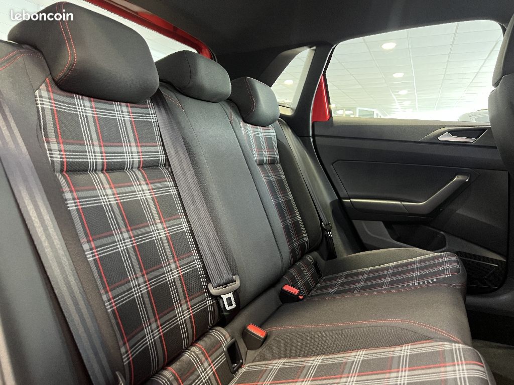 Volkswagen Polo 2.0 TSI 200 SetS DSG GTI (image 6)