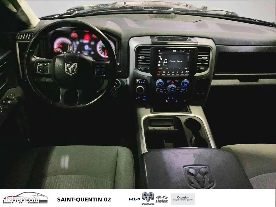 Dodge Ram 1500 CREW CAB 5.7L V8 HEMI CLASSIC PACK BLACK (image 5)