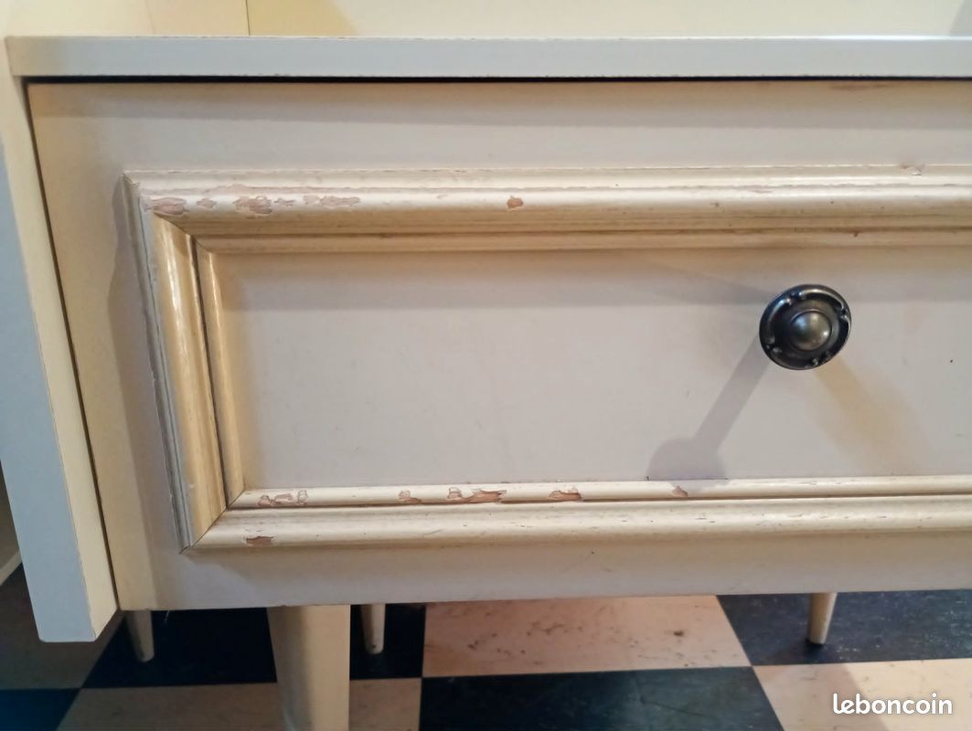 URGENT A SAISIR AVANT LE 19 SEPTEMBRE Lot de 2 tables de chevet bois laqué blanc crème (image 18)
