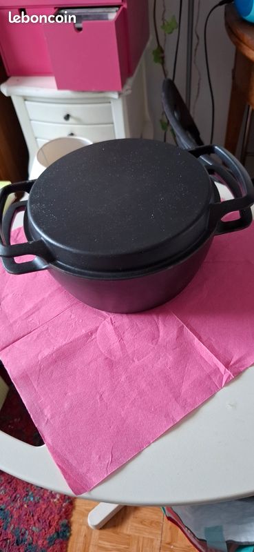 Petite cocotte en fonte Guy Degrenne (image 1)